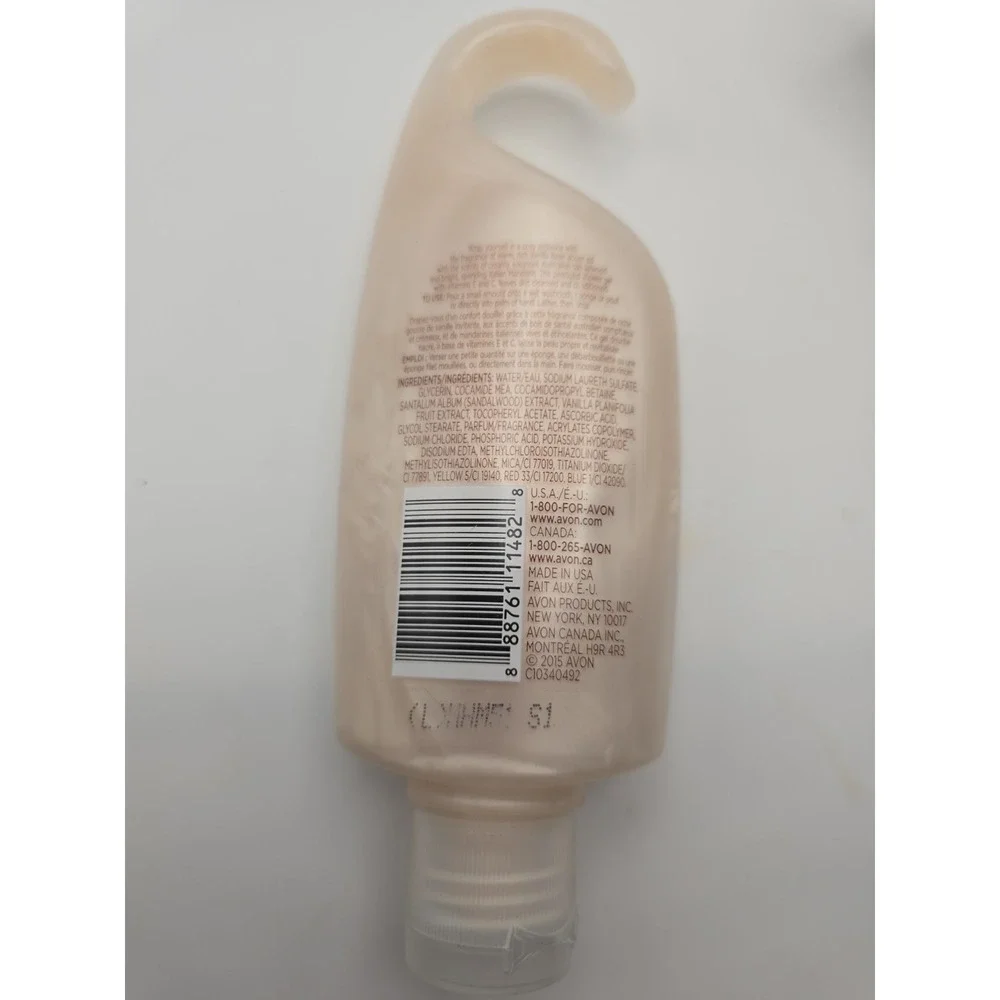 AVON Naturals VANILLA & SANDALWOOD Shower Gel 5 oz.‎